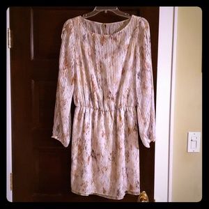 White House Black Market Long Sleeved Dress, Sz 4